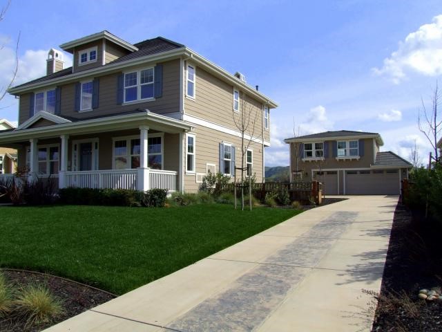 Switch to Artificial Grass to Enhance the Appearance of Your Property