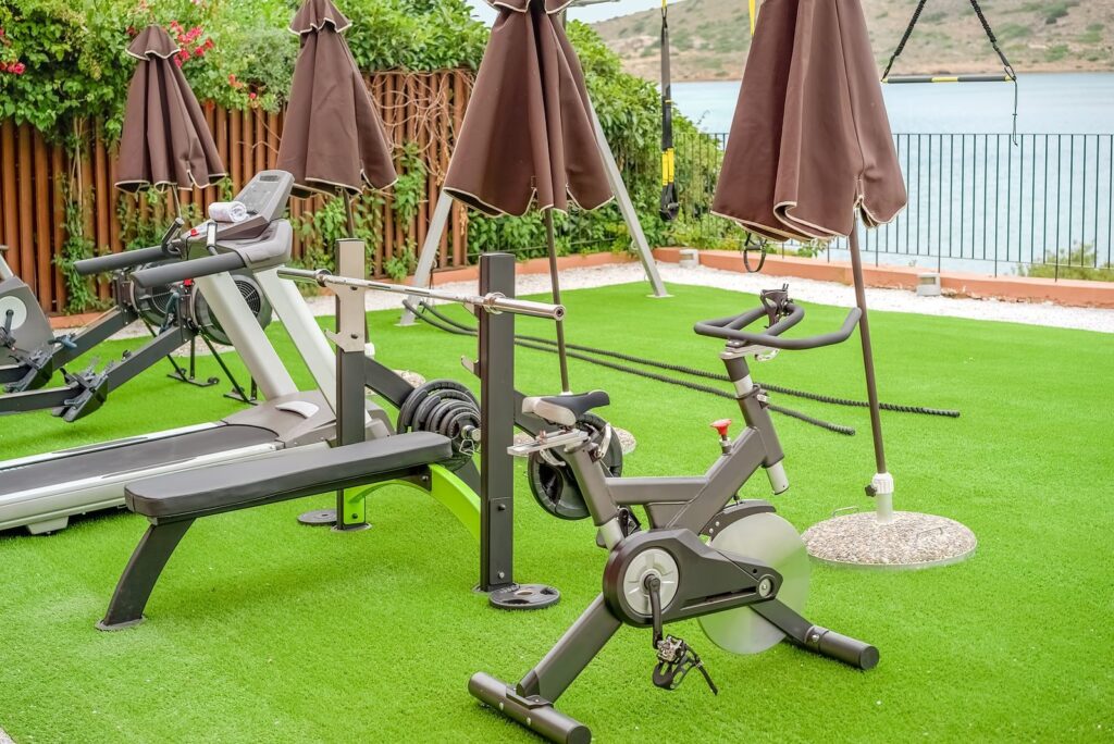 Artificial Turf Hosts A Lot of Benefits For Commercial Properties